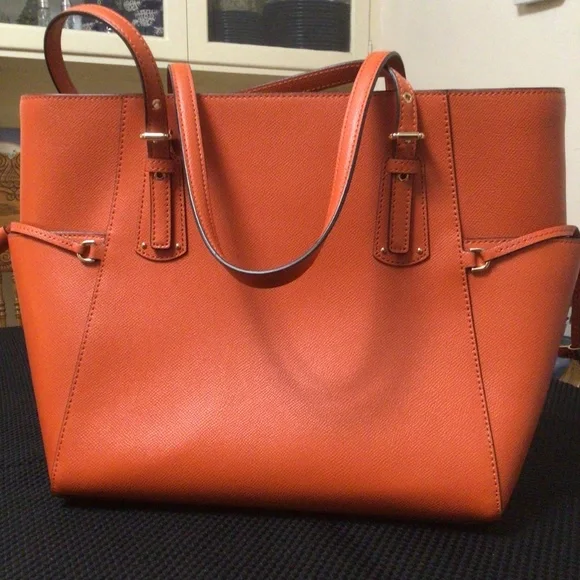 Michael Kors “Voyager” burnt orange commuter tote - Picture 2 of 5